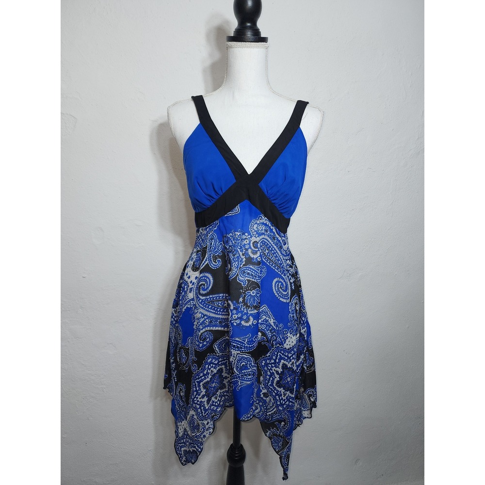 Blue Diamond Handkerchief Hem top Womens Medium Blue Paisley V-Neck Boho